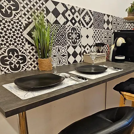 Paris Mangin Apartment *