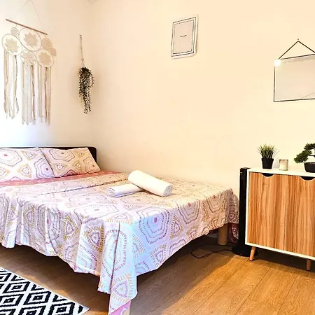 Apartment Paris Mangin