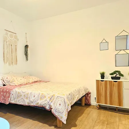 Paris Mangin Apartment *